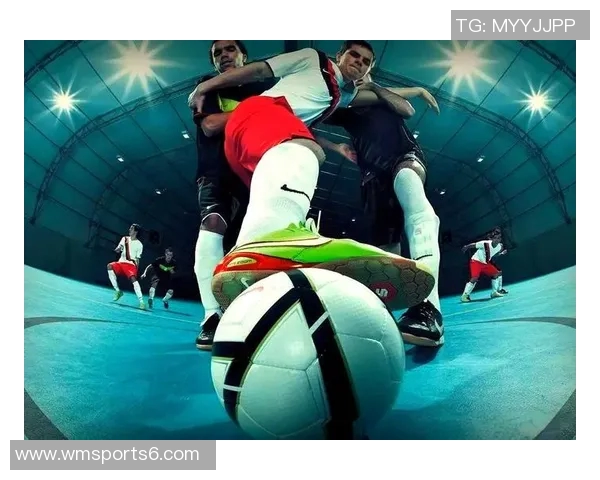 室内五人制足球的魅力与技巧探讨及其在现代体育中的发展趋势分析